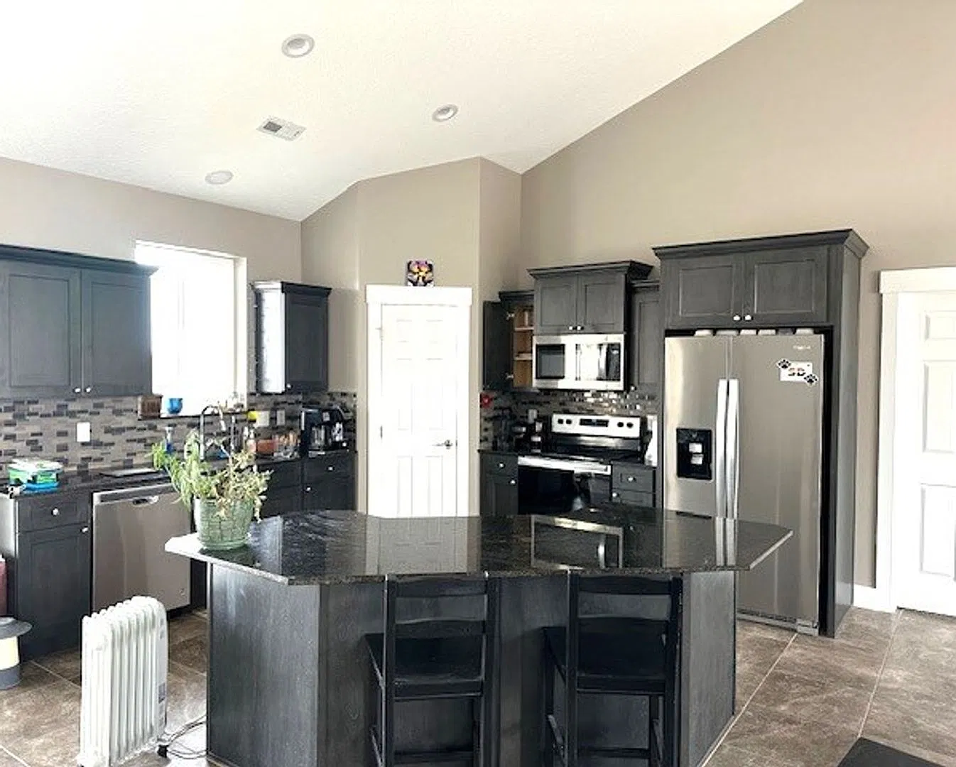 Executive Home in South Fork-built in 2022 — Photo 4