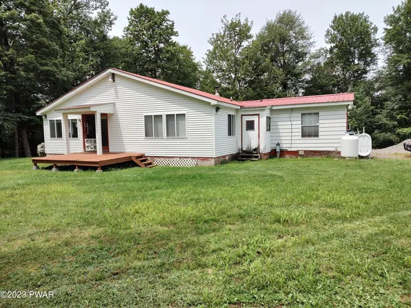 192 Beech Rd, Equinunk, PA 18417