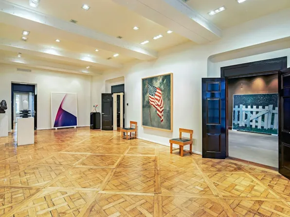 36 East 63rd Street image 12 of 20