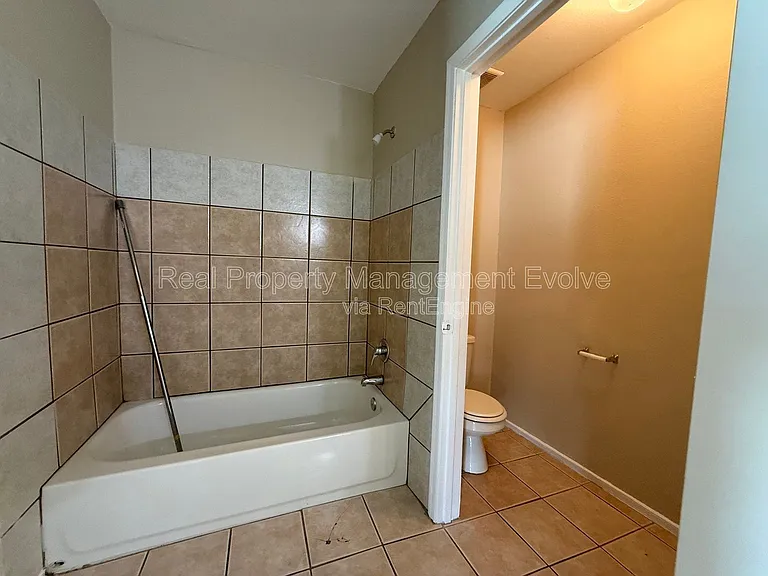 2950 E Mobile Ln — Photo 14
