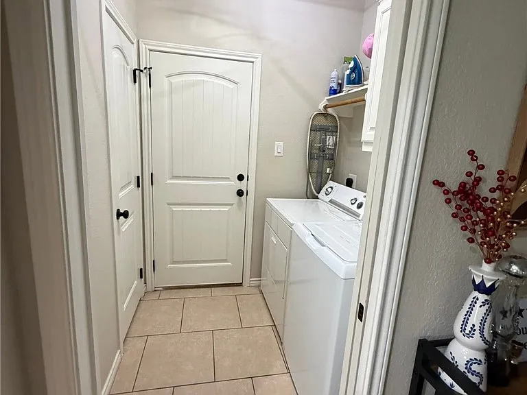 3204 Toni Ct — Photo 5