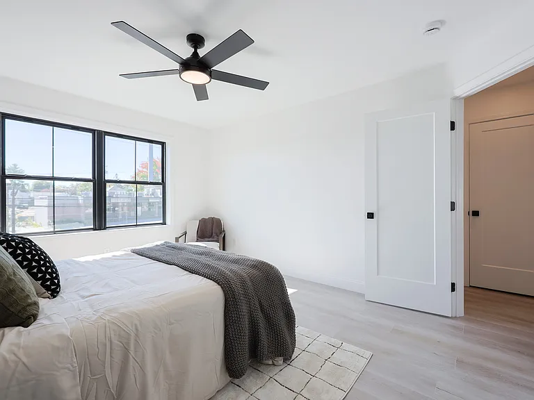 1369 Park Ave — Photo 19