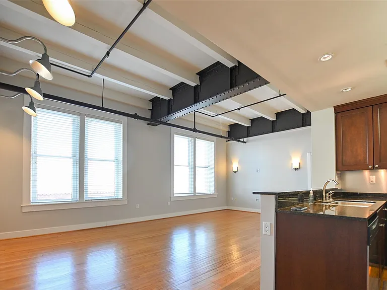 415 22nd St #4B — Photo 4