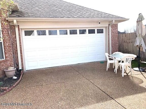 4th image of 6445 Braybourne Pl