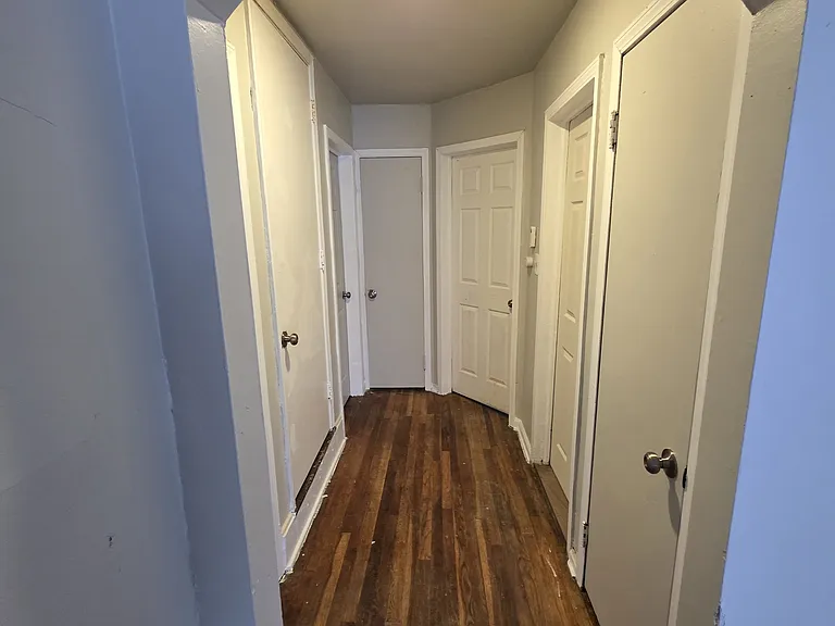 8461 Plainview Ave — Photo 16