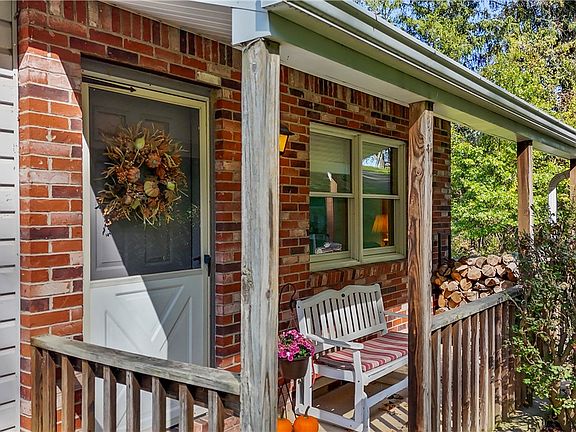 4th image of 335 Welsh Rd