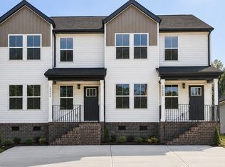 2909 New Pineola Rd #102, Charlotte, NC 28208