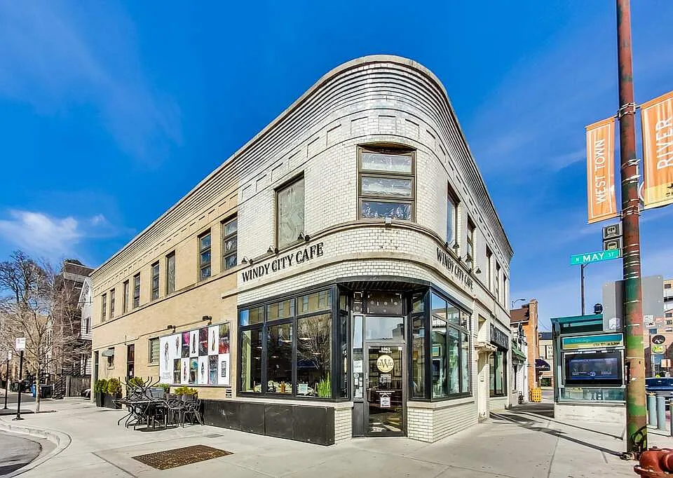 1062 W Chicago Ave #2E
