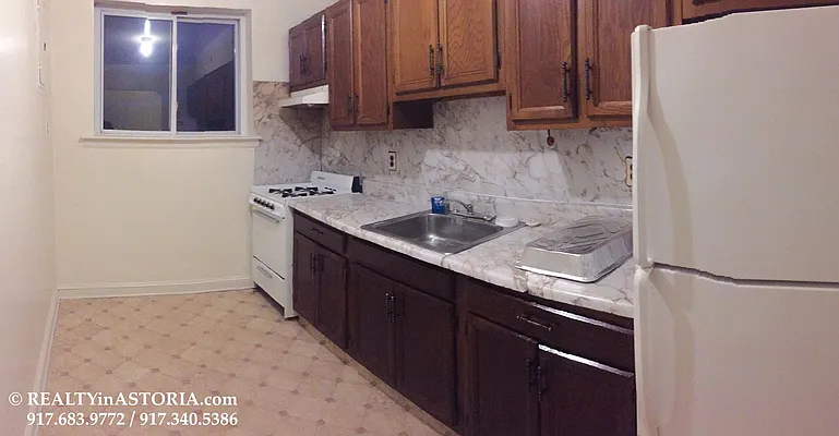 Rented by Alexiou Realty | media 6