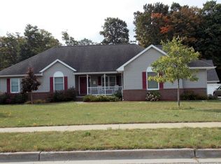 520 Berkshire Ln, Gaylord, MI 49735