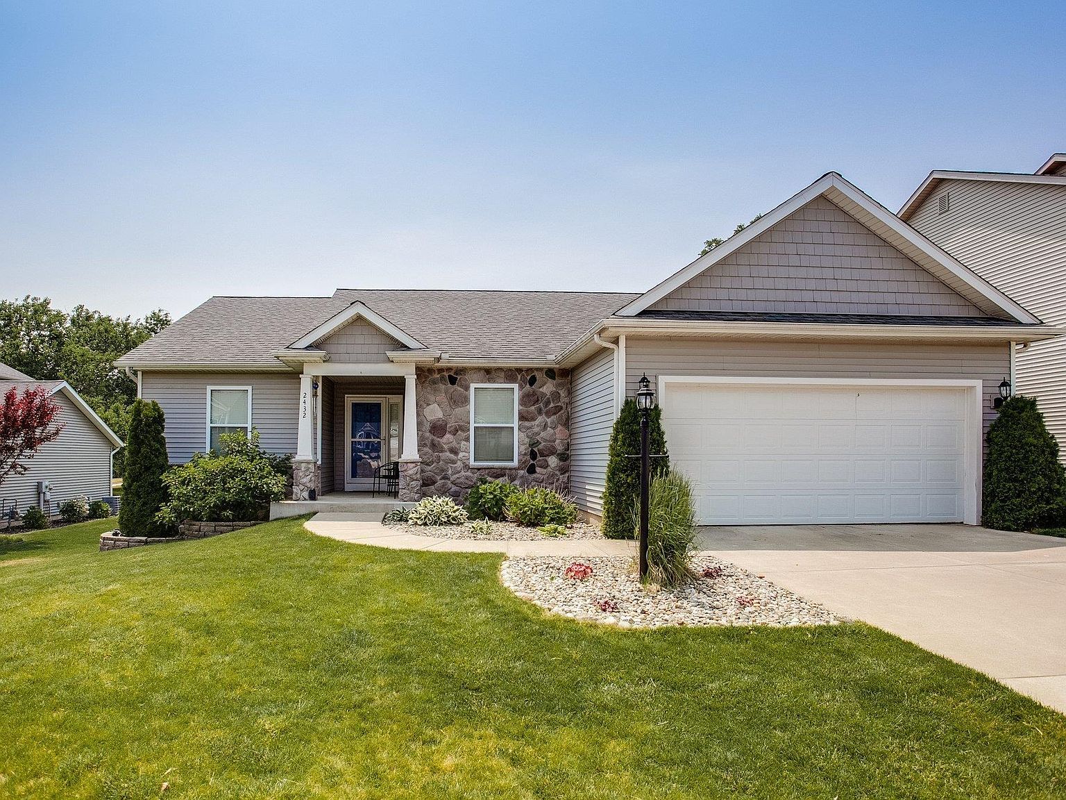 2432 Basin St, South Bend, IN 46614 Zillow