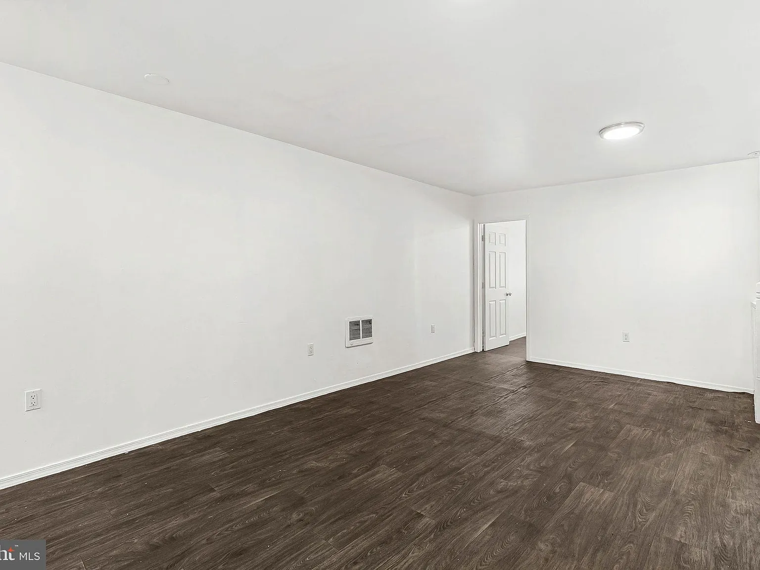 2 bed, $1,000 — Photo 4