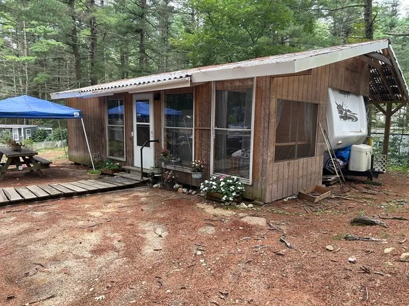 33 Wareham St #15, Carver, MA 02330