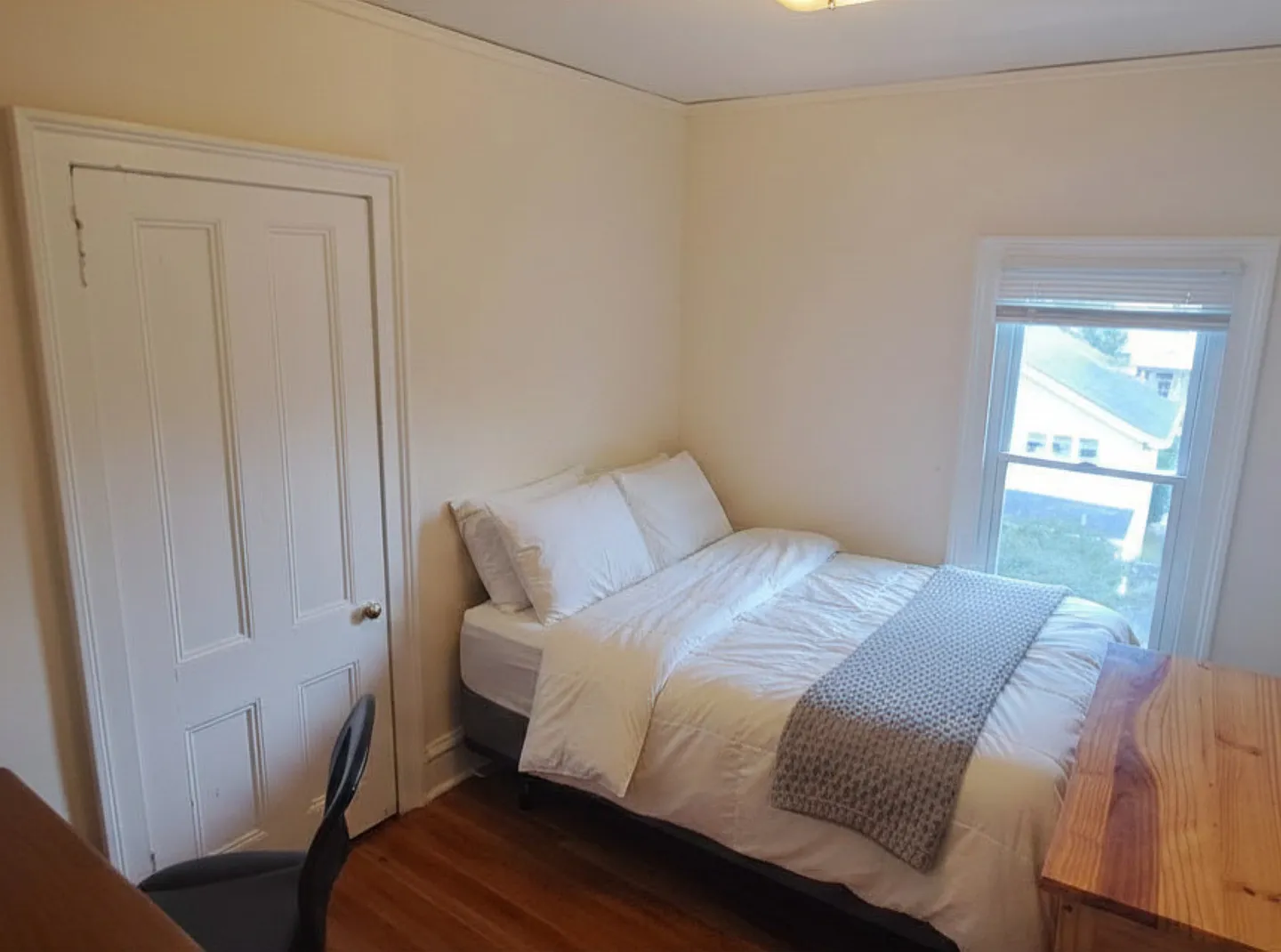 310-312 S Aurora St — Photo 2