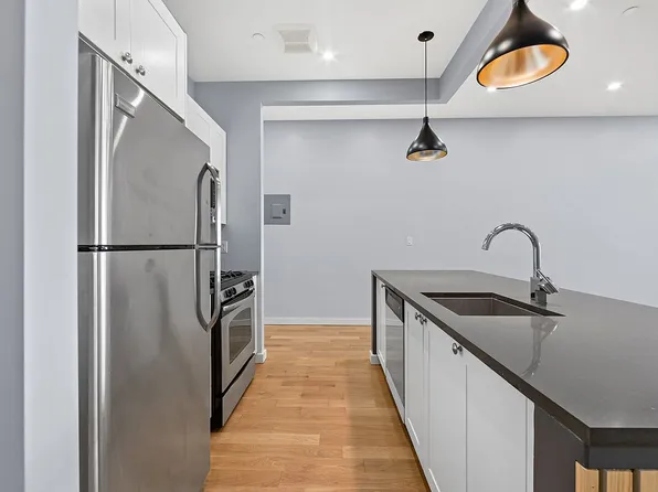 226 15th St APT 1A, Brooklyn, NY 11215