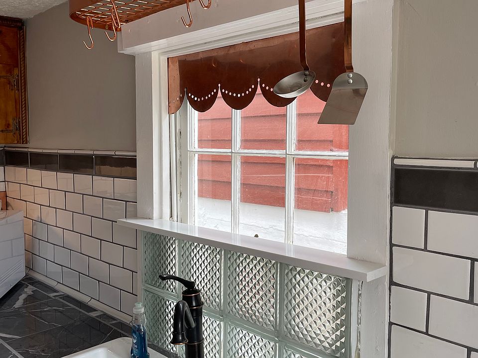 Kitchen Sink area