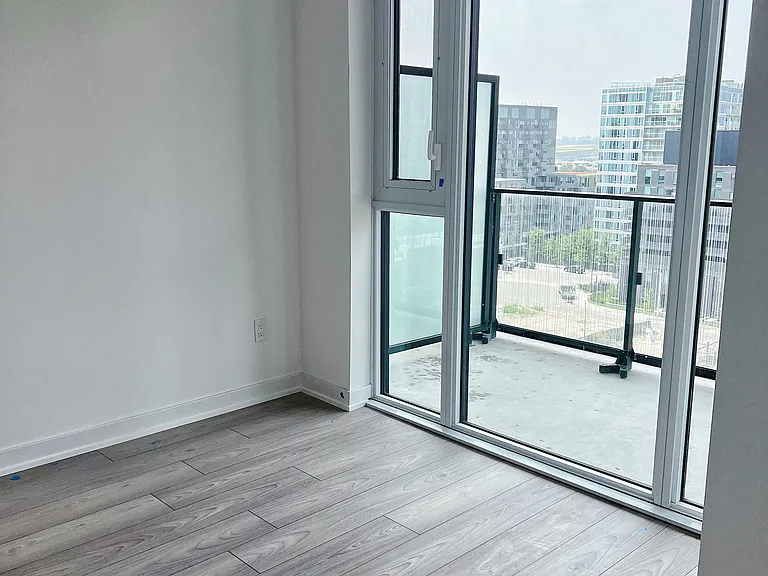 8 Tippett Rd #1003 — Photo 6