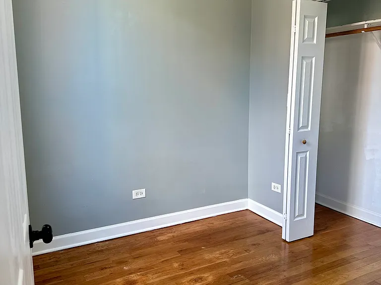 1504 W 18th St #1 — Photo 6