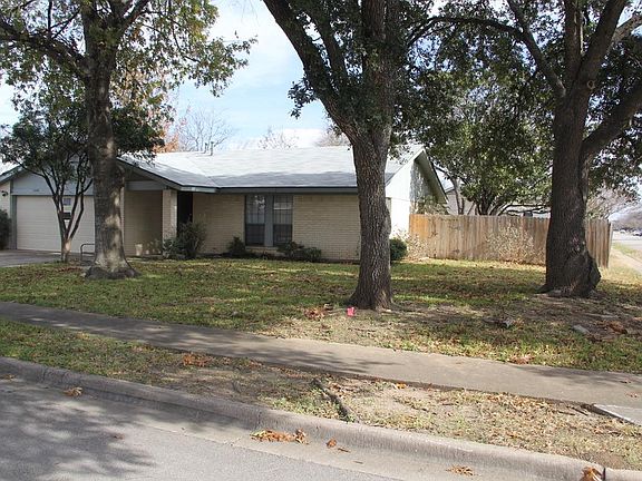 2nd image of 1400 Dana Ct