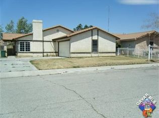 4555 Table Mountain Rd, Palmdale, CA 93552
