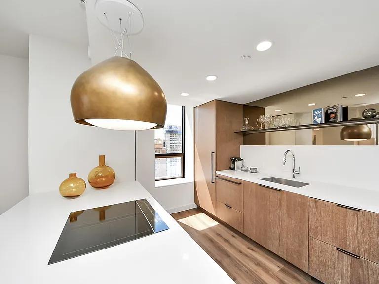 1300 Lamar St #T3 — Photo 6