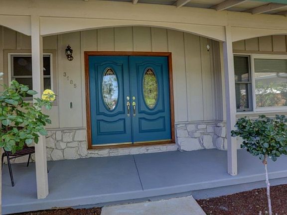 2nd image of 3185 Temple Ct
