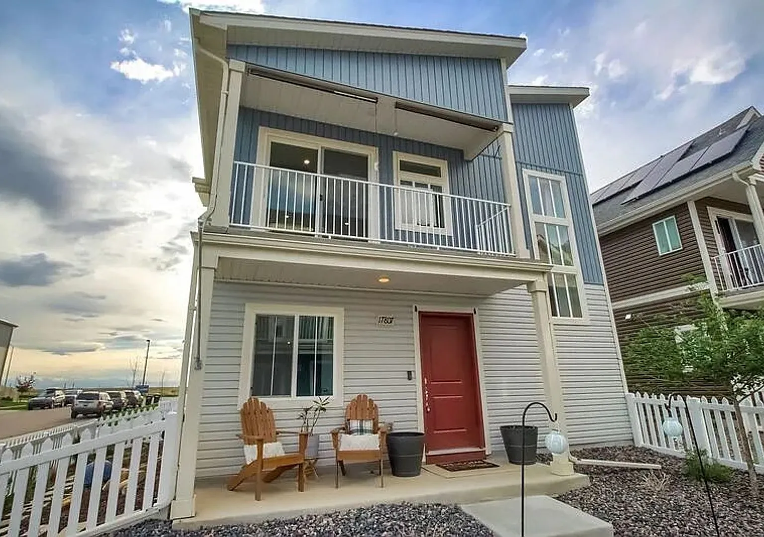 Incredible Starter Home in Green Valley — Photo 1