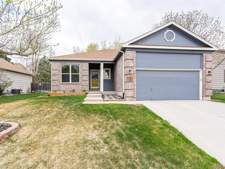 6431 Gemfield Dr — Photo 1