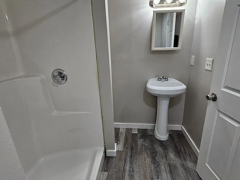 153-155 Beech St — Photo 6
