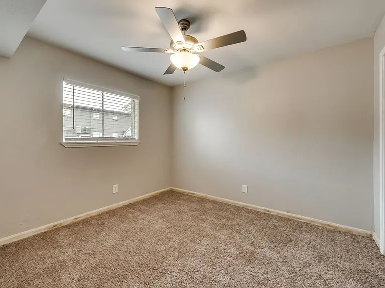 The Blanca Apartments — Photo 21