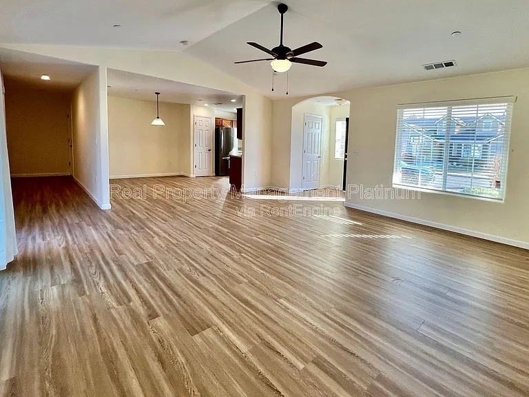 6646 E Montecito Ave — Photo 14