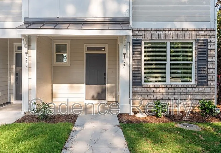 1733 Perimeter Loop — Photo 39