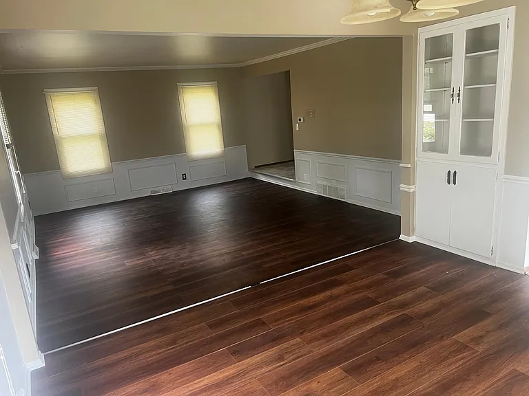 11725 W Watertown Plank Rd — Photo 3