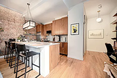 Rented by Urbane Brokerage