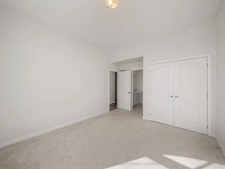 1466 Stovell Cres #MAIN UPPER — Photo 30