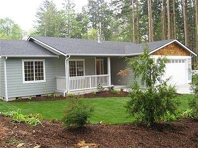 1st image of 611 W Camano
