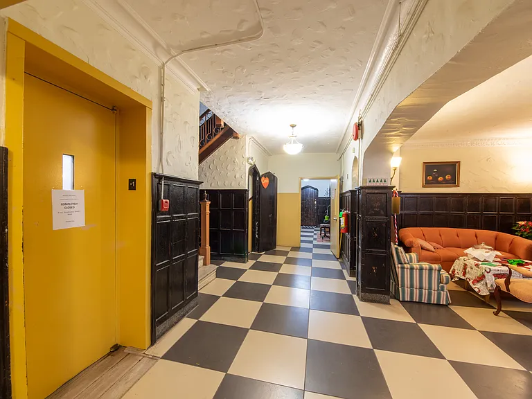 Randolph Manor Apartments — Photo 14