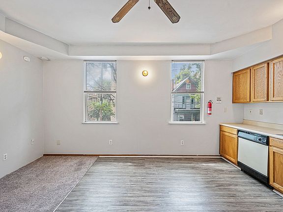 5th image of 228 Emming St