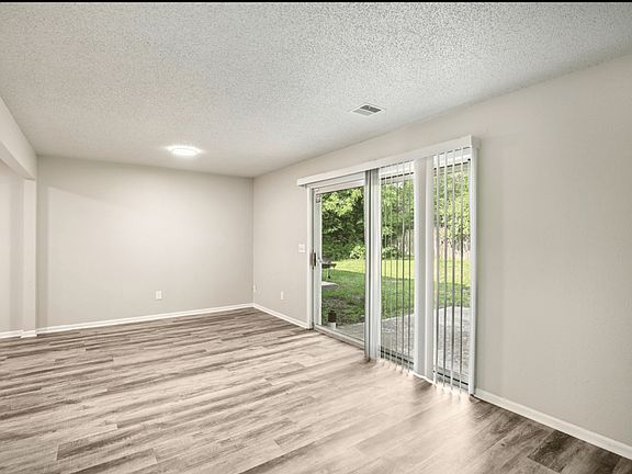 5th image of 11814 Newton Ave