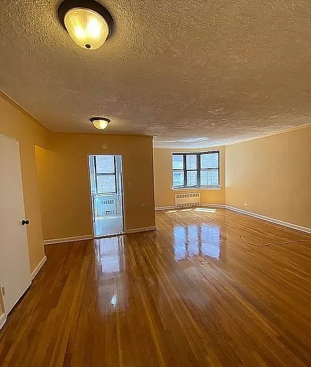 1st image of 180 E 17th St APT 610