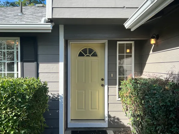 (undisclosed Address), Salem, OR 97303