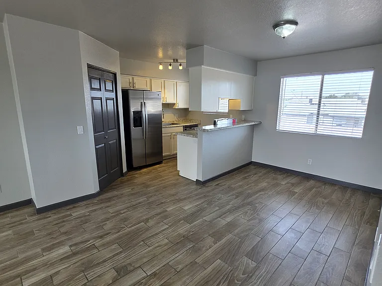 1462 E 28th Ave #4 — Photo 50