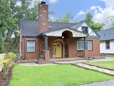 106 E Club Blvd, Durham, NC, 27704