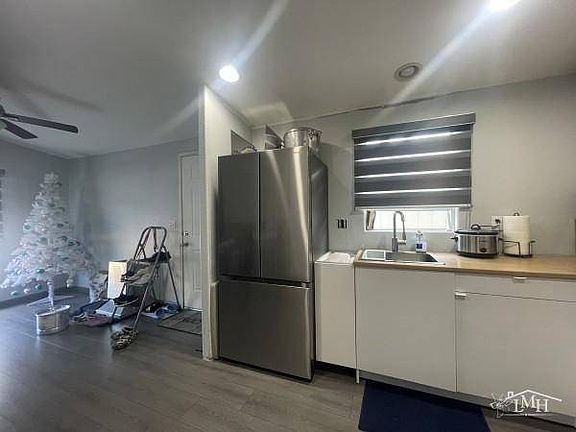 4th image of 402 63rd St Spc 138