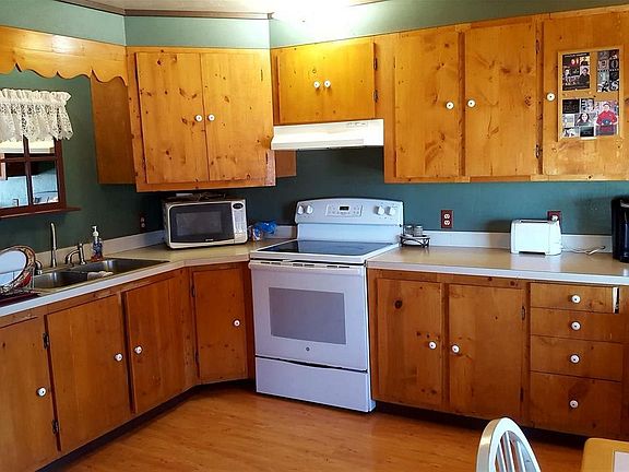 5th image of 203 E Granite St