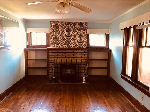 4th image of 798 Greenwood Ave
