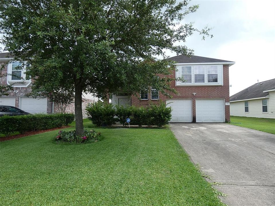 1st image of 834 Regional Park Dr