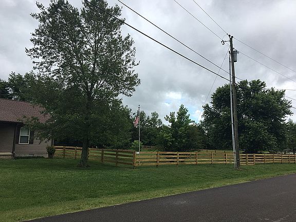 4th image of 3933 Ashley Dr