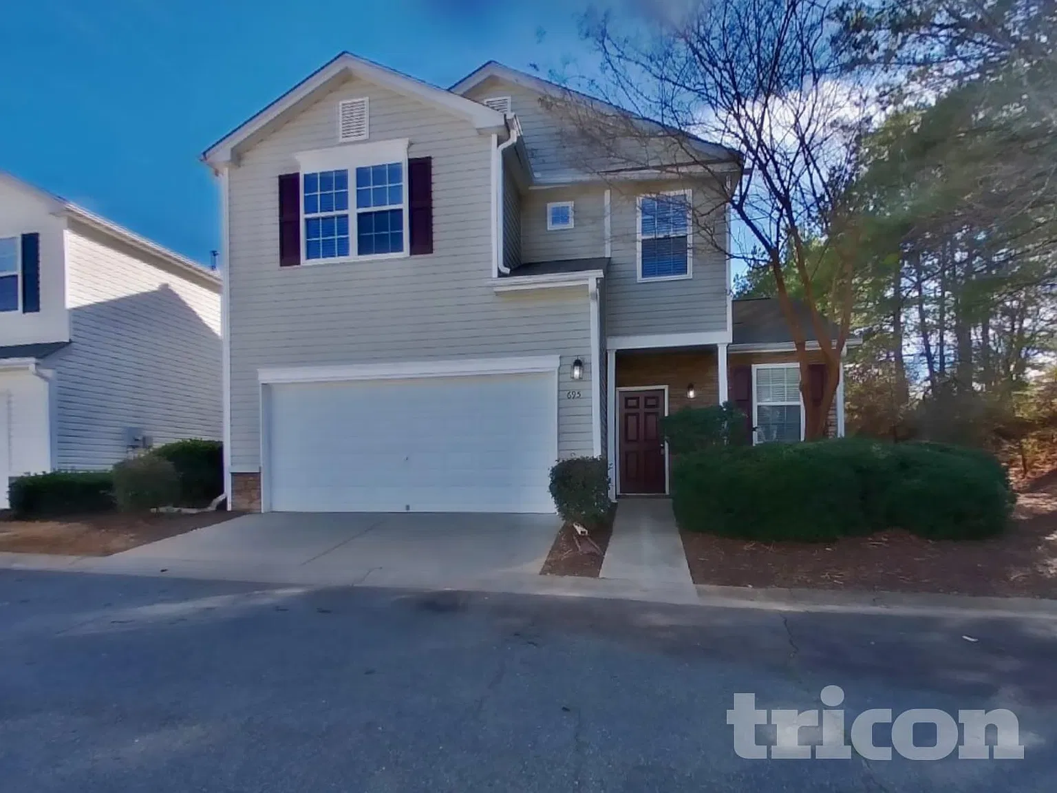 695 W Oaks Dr Woodstock GA — Photo 2
