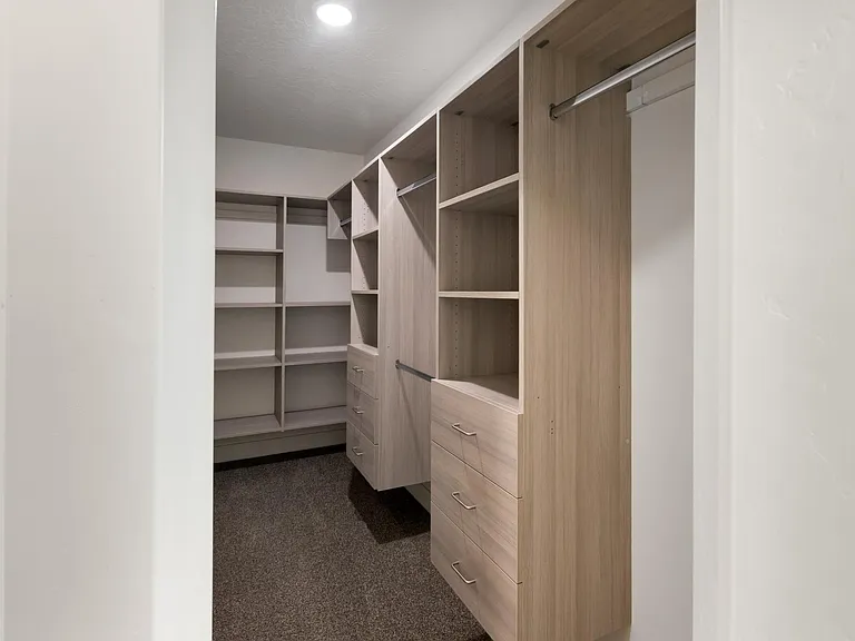 Custom Deluxe Closets Available